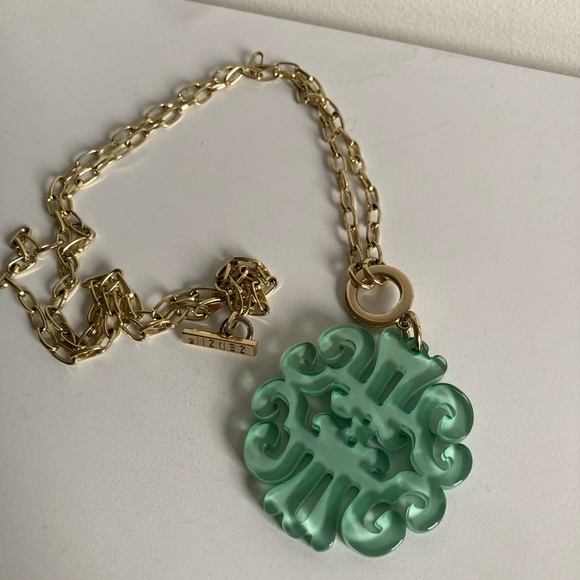 ZENZII Artfully Crafted Quality Statement Necklace - Picture 3 of 7